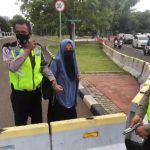Wanita Bercadar Nekat Todongkan Pistol ke Paspampres di Istana Negara