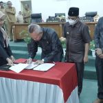 DPRD Sigi Bersama Pemkab Sahkan Ranperda Bangunan Gedung