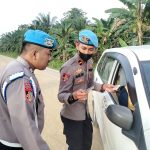 Gelar Gaktiblin Awal Tahun 2023, Propam Polres Mamuju Tengah, Periksa kelengkapan Pengendara