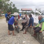 Giat Rutin Juma’t Curhat Polsek Baras Bersama Warga Nelayan 