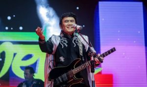Profil Rhoma Irama, Riwayat Hidup, Pendidikan dan Karier