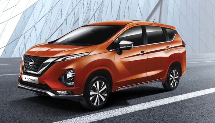 Mobil nissan livina