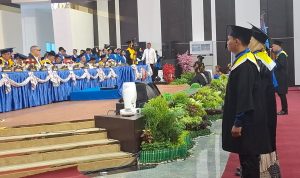 Lulusan Terbaik Wisuda Untad ke-125 Dapat Beasiswa dari Ahmad Ali