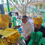 Ahmad Ali Dilepas Secara Adat Kaili dari Souraja Sebelum Daftar ke KPU Sulteng