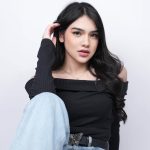 Profil Davina Karamoy: Aktris Multitalenta yang Sempat Bercita-Cita Jadi Guru