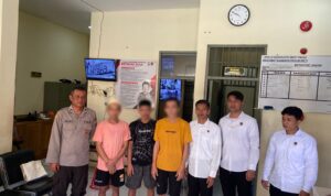 Polda Sulteng Serahkan Pelaku Curas Counter Pink Cell dan Jambret Lingkar Untad ke Kejaksaan