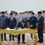 DPRD Sulteng Sahkan Anwar Hafid dan Reny Lamadjido Sebagai Gubernur dan Wakil Gubernur