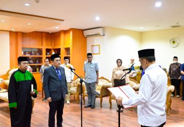 Gubernur Kukuhkan Dokter Komang Jadi Ahli Utama, Tunjuk Wayan Apriani Plt Kadinkes Sulteng