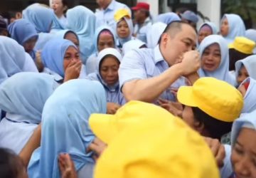 Ketika Mesin Jahit Terhenti: Tangis dan Pelukan Warnai Perpisahan Ribuan Karyawan Sritex