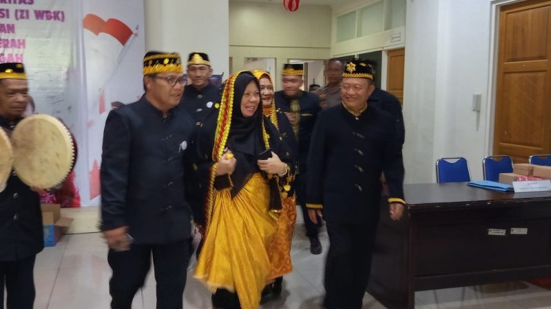 Wagub Sulteng Kukuhkan Pengurus IKIB: Simbol Kuatnya Identitas Buol di Rantau