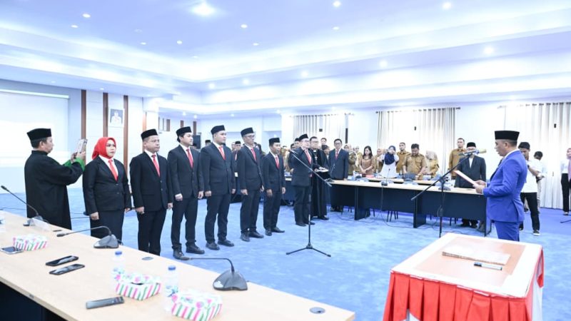 Tujuh Komisioner Baru KPID Sulteng Dilantik, Anwar Hafid Dorong Penyiaran yang Edukatif dan Berbasis Budaya
