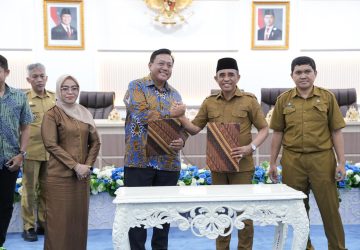 Sulteng Menuju Provinsi Tanpa Blank Spot, Gubernur Anwar Hafid Teken MoU dengan Telkomsat