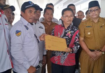 DPRD Sulteng Terima Aksi Perangkat Desa Terkait PMK 81/2025