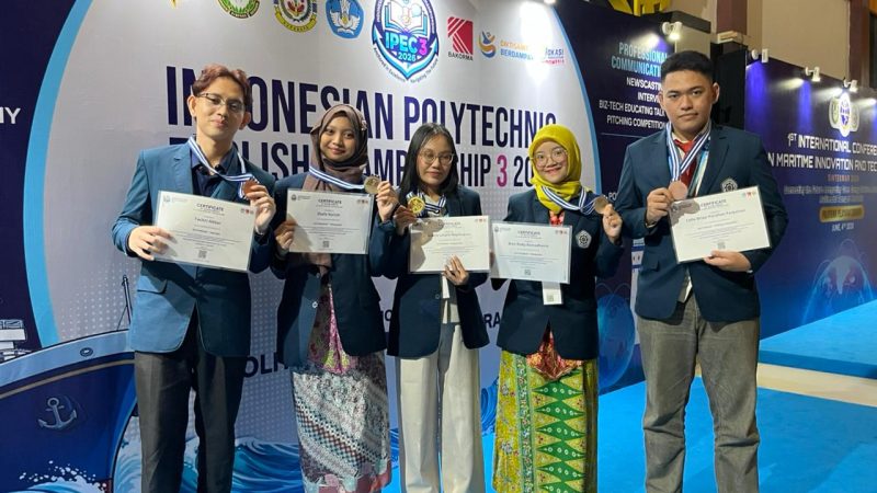10 Mahasiswa Polteknaker Harumkan Nama Kampus Lewat Prestasi Nasional