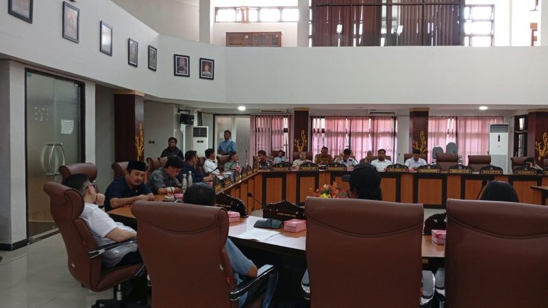 DPRD Palu Diminta Bantu Carikan Solusi bagi Pedagang Jalan Hasanuddin