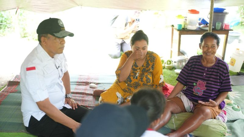 Anwar Hafid Tinjau Lima Desa Terdampak Gempa di Sigi, Air Bersih dan Tenda Jadi Prioritas