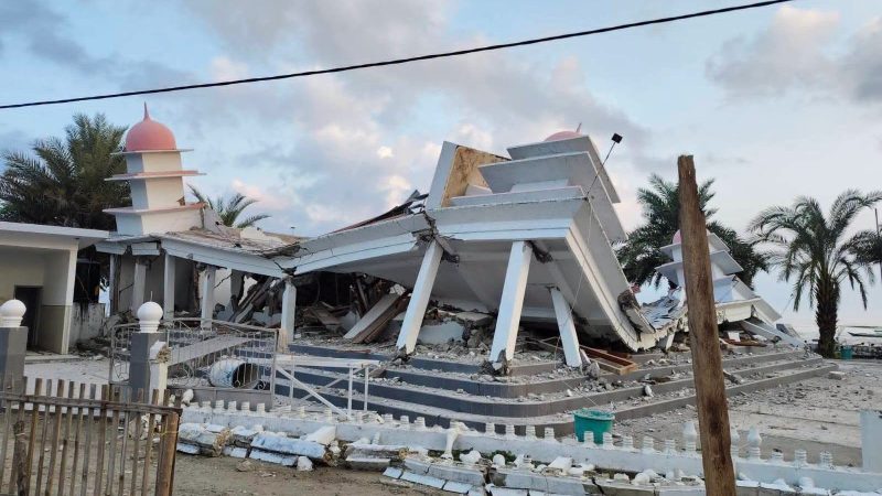 53 Warga Meninggal, Gempa NTT Tinggalkan Kerusakan Parah