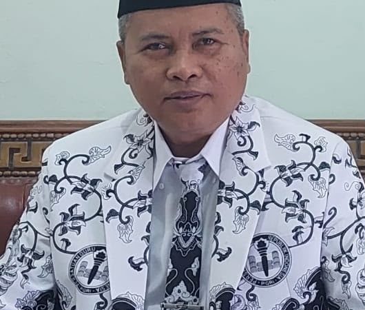 Bukan Soal Wali Kota, Ini Pangkal Polemik PGRI Parimo