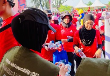 Alfamidi Ubah Sampah Jadi Souvenir di Tengah Fun Walk Palu