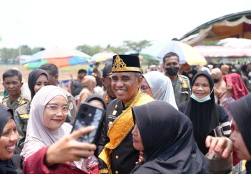 Anwar Hafid Tunda Sambutan HUT Buol demi Peserta Upacara, 5.000 Paket Sembako Disalurkan